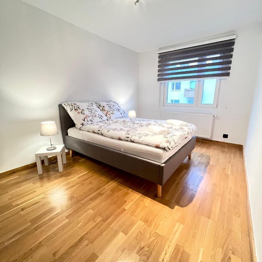Spacious Apartment With Terrace Vienna Exterior photo